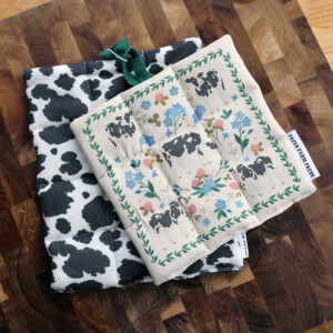 Cows & Flowers Pot Holder Set
